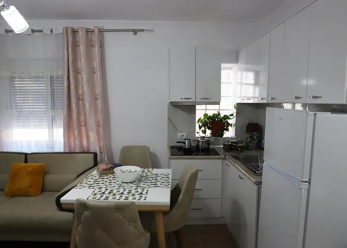 Amelia Apartment